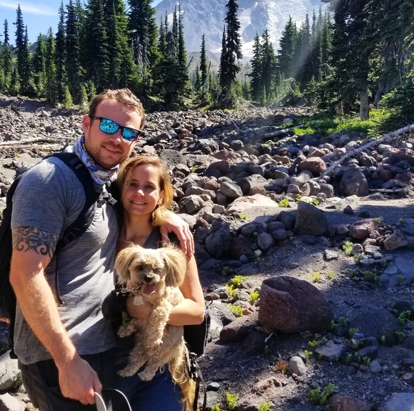 Meet your Posher, Nicole - Picture 1 of 1